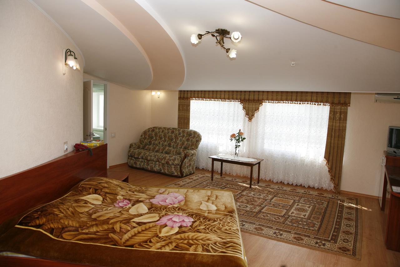 Anzhelina Hotel Kherson Eksteriør billede