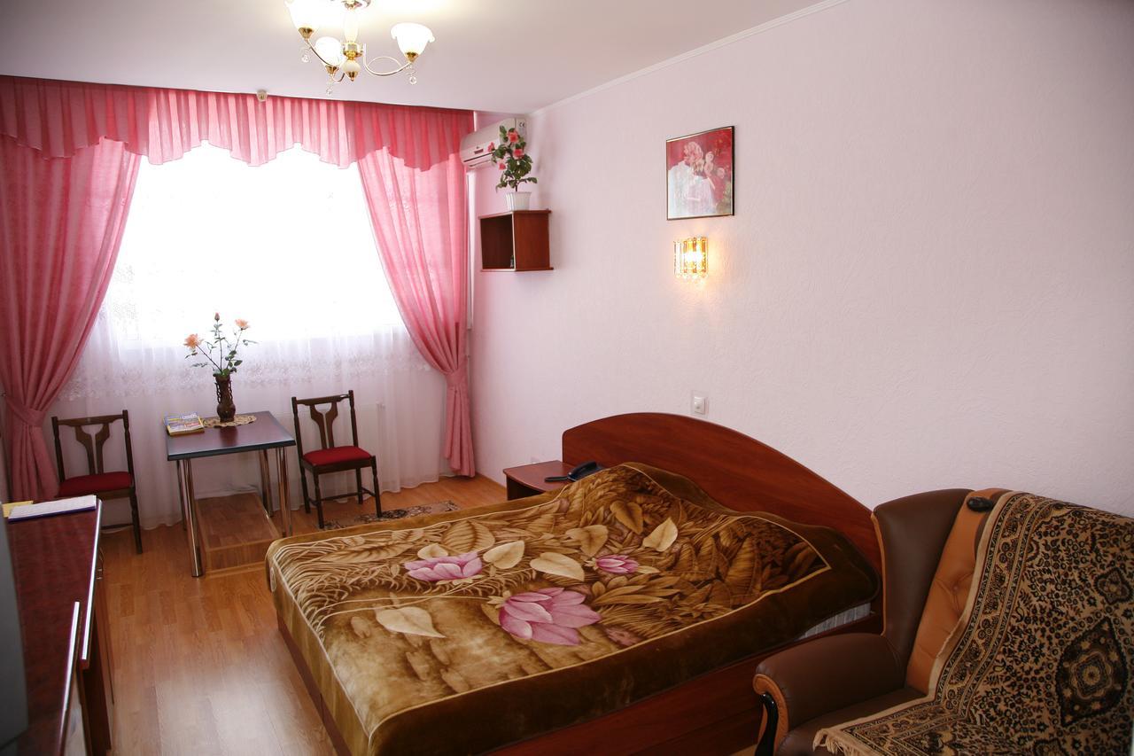 Anzhelina Hotel Kherson Eksteriør billede