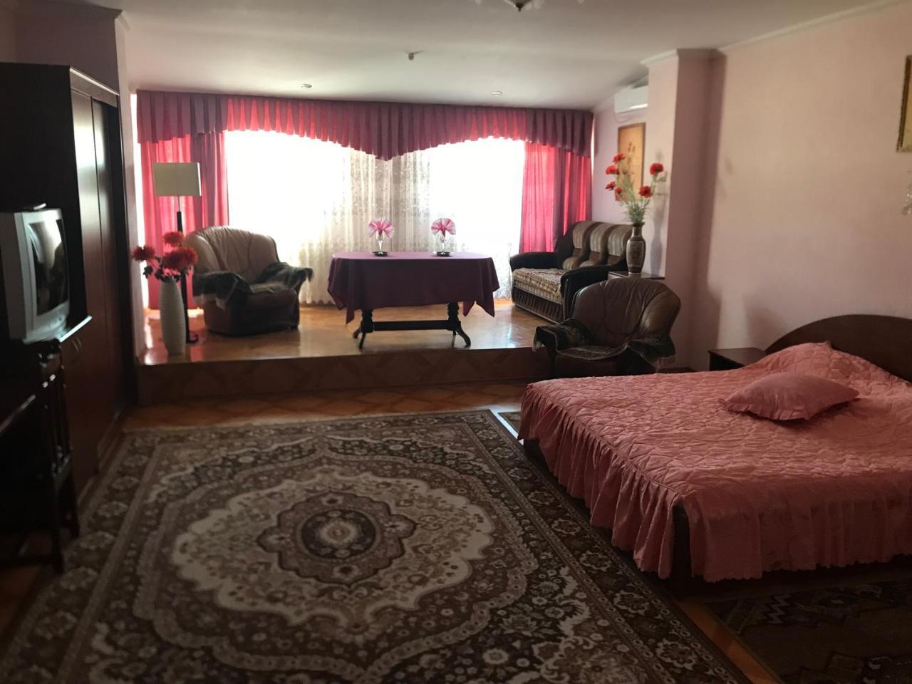 Anzhelina Hotel Kherson Eksteriør billede